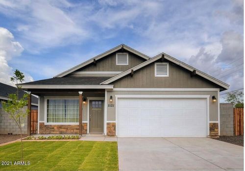 579 N 42nd Ln, Phoenix, AZ, 85009-3161 | Card Image