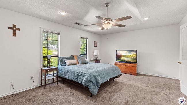 201 Larkspur Ln, House other with 3 bedrooms, 2 bathrooms and null parking in Wake Village TX | Image 20