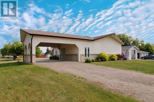 118 4th Ave W, Maidstone, SK, S0M1M0 | Card Image