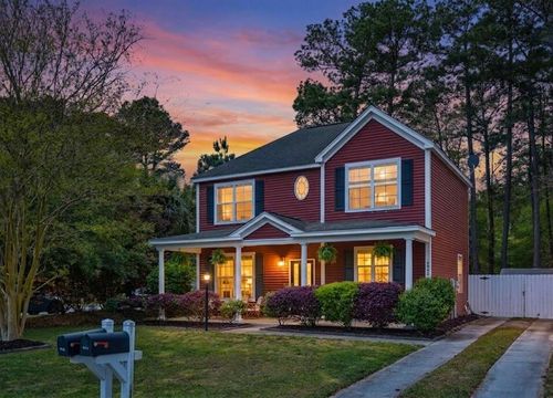 8945 Planters Row Ln, Summerville, SC, 29485-8968 | Card Image