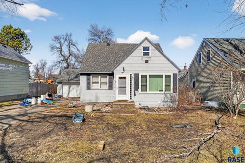 105 6th St W Street W, Clear Lake, SD, 57226 | Card Image