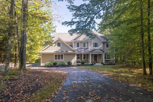 301 Wynnridge Dr, Rutland, VT, 05701-4572 | Card Image