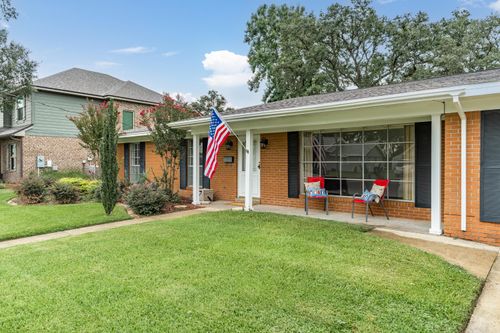 298 Briarwood Cir Nw, Fort Walton Beach, FL, 32548-3940 | Card Image