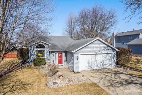 273 Bastian Dr, Sugar Grove, IL, 60554-5012 | Card Image