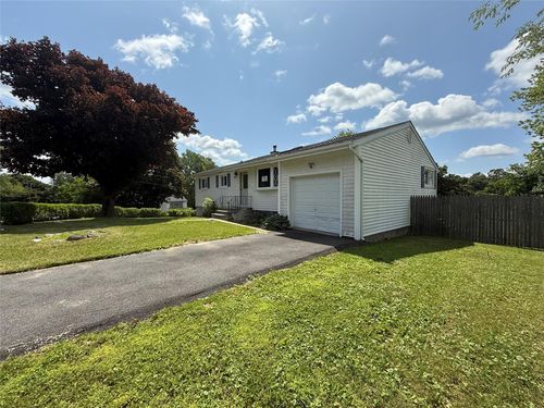 17 Wilson Rd, Brewster, NY, 10509-1018 | Card Image