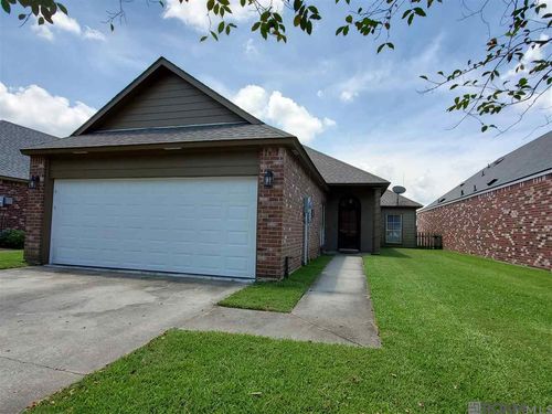 3853 Northshore Ave, Baton Rouge, LA, 70820-4251 | Card Image