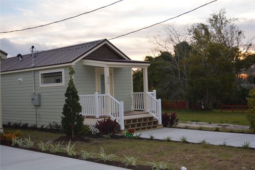 620 Third Street Street, OVIEDO, FL, 32765 | Card Image