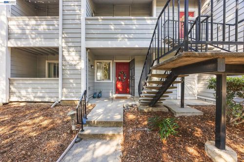26-29627 Desert Oak Ct, Hayward, CA, 94544-6740 | Card Image