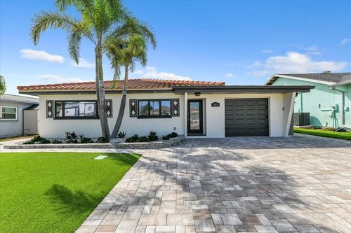241 176th Terrace Dr E, REDINGTON SHORES, FL, 33708-1203 | Card Image