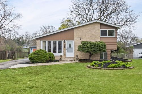 1N605 Park Boulevard, Glen Ellyn, IL, 60137 | Card Image