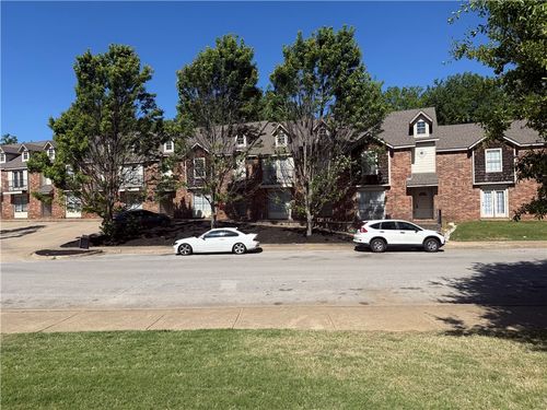 1763-1791, 1750, 1754, 17 N Chestnut Avenue, Fayetteville, AR, 72703 | Card Image