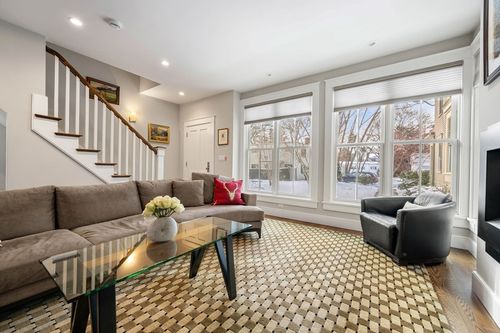 4-4 Brattle Cir, Cambridge, MA, 02138-4625 | Card Image