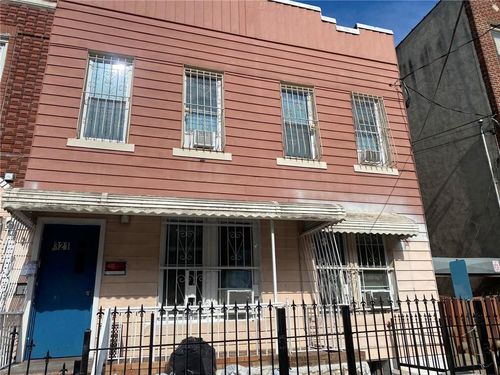 321 Milford St, Brooklyn, NY, 11208-3758 | Card Image