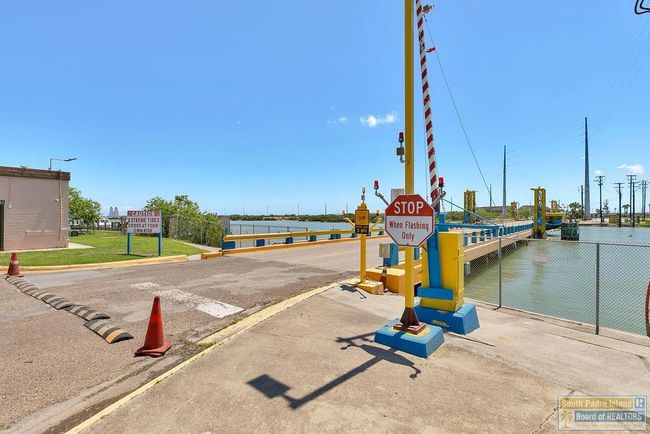 67 - 1067 E Scallop, House other with 3 bedrooms, 3 bathrooms and null parking in Port Isabel TX | Image 12