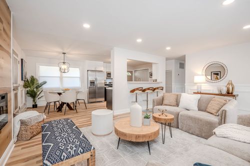 4640 185th Pl, Country Club Hills, IL, 60478-5232 | Card Image