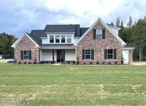 9092 Bennett Trl, Hernando, MS, 38632-1356 | Card Image