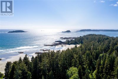 1180&1208 Lynn Rd, House other with 5 bedrooms, 3 bathrooms and 4 parking in Tofino BC | Image 3