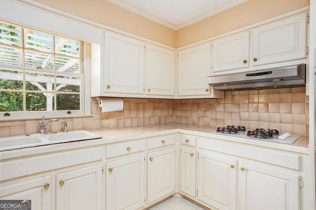 5136 Wentworth Dr, House other with 4 bedrooms, 3 bathrooms and 4 parking in Peachtree Corners GA | Image 14