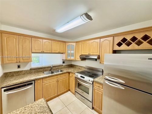 apt-302-10825 Sw 112th Ave, Miami, FL, 33176-3229 | Card Image