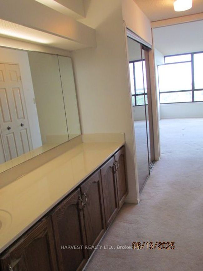 2102 - 255 Bamburgh Cir, Condo with 2 bedrooms, 2 bathrooms and 2 parking in Scarborough ON | Image 17