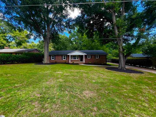 141 Russell Street, Spartanburg, SC, 29307 | Card Image