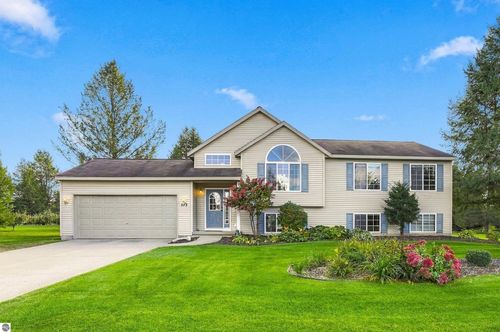 577 Strohm, Traverse City, MI, 49696-8941 | Card Image