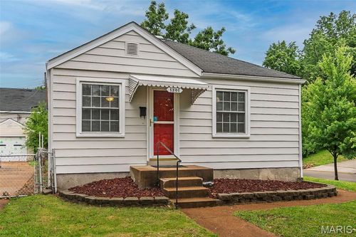 1301 Fairmount Court, St Louis, MO, 63139 | Card Image