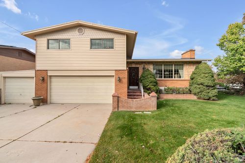 3238 W 4630 S, West Valley City, UT, 84119-5919 | Card Image