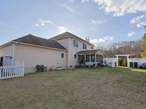 20 Winston Pl, Marlboro, NY, 12542-5967 | Card Image