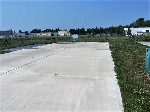 {{alt}} | Card Image