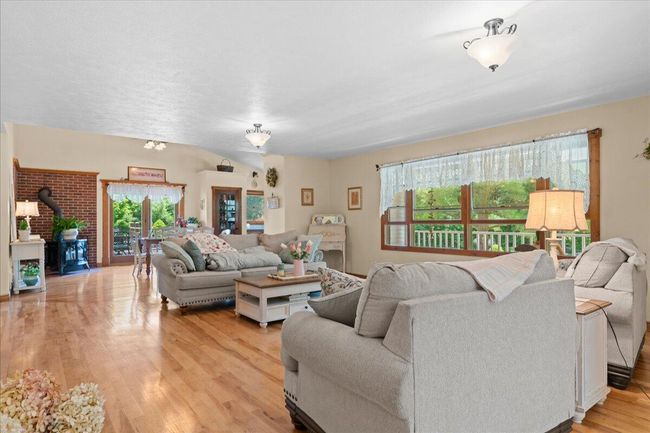 361 4 Th St, House other with 4 bedrooms, 2 bathrooms and null parking in Plainwell MI | Image 8