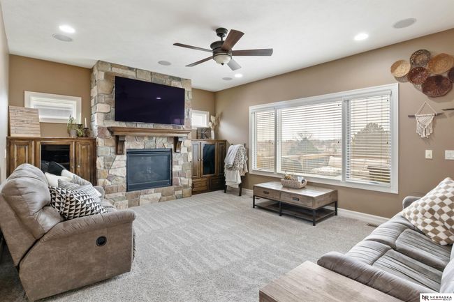 20029 Oak St, House other with 5 bedrooms, 4 bathrooms and 3 parking in Gretna NE | Image 19