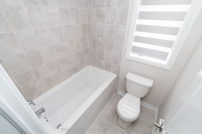 6 Rustic Oak Trail, House other with 4 bedrooms, 4 bathrooms and 4 parking in Ayr ON | Image 28
