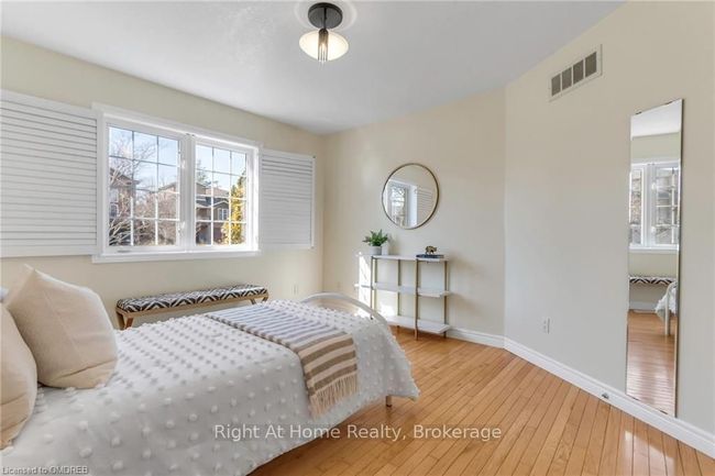 47 Morton Ave, House other with 4 bedrooms, 2 bathrooms and 4 parking in Dundas ON | Image 26