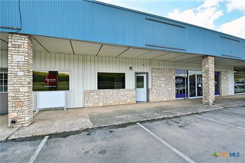 121-1175 Fm 2673, Canyon Lake, TX, 78133-4530 | Card Image