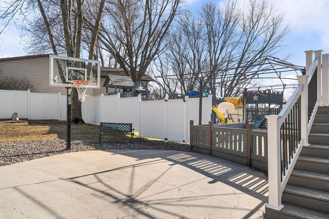 16-web-or-mls-1015-16th-st-sw.jpg | Image 10