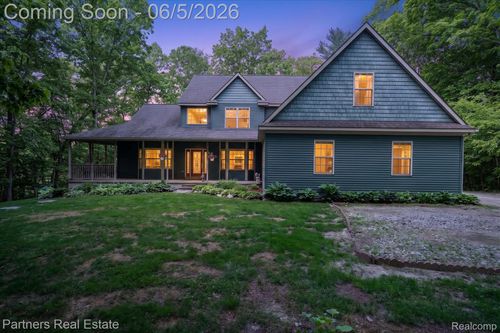 4053 Rolling Acres Dr, Hartland, MI, 48353-1616 | Card Image