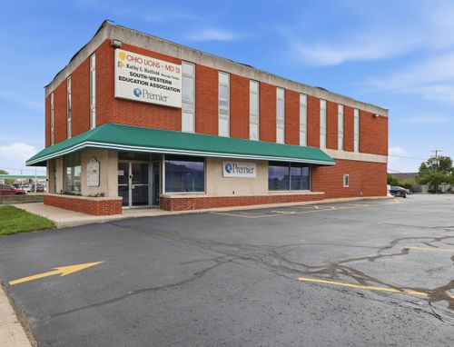 4074 Hoover Rd, Grove City, OH, 43123-3692 | Card Image