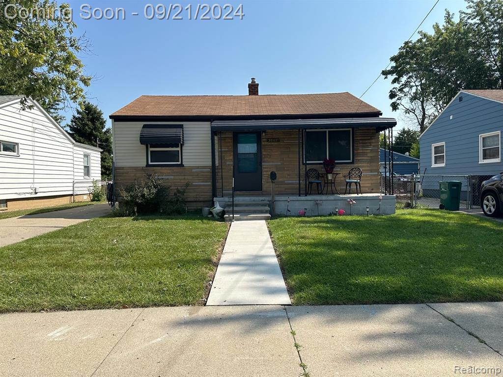 19th St, Wyandotte, MI 48192