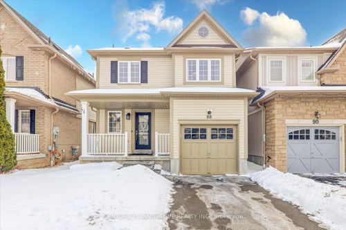 88 Donlevy Cres, Whitby, ON, L1R0C1 | Card Image