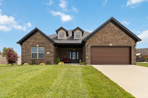 1039 Vineyard Way, Berea, KY, 40403-9184 | Card Image