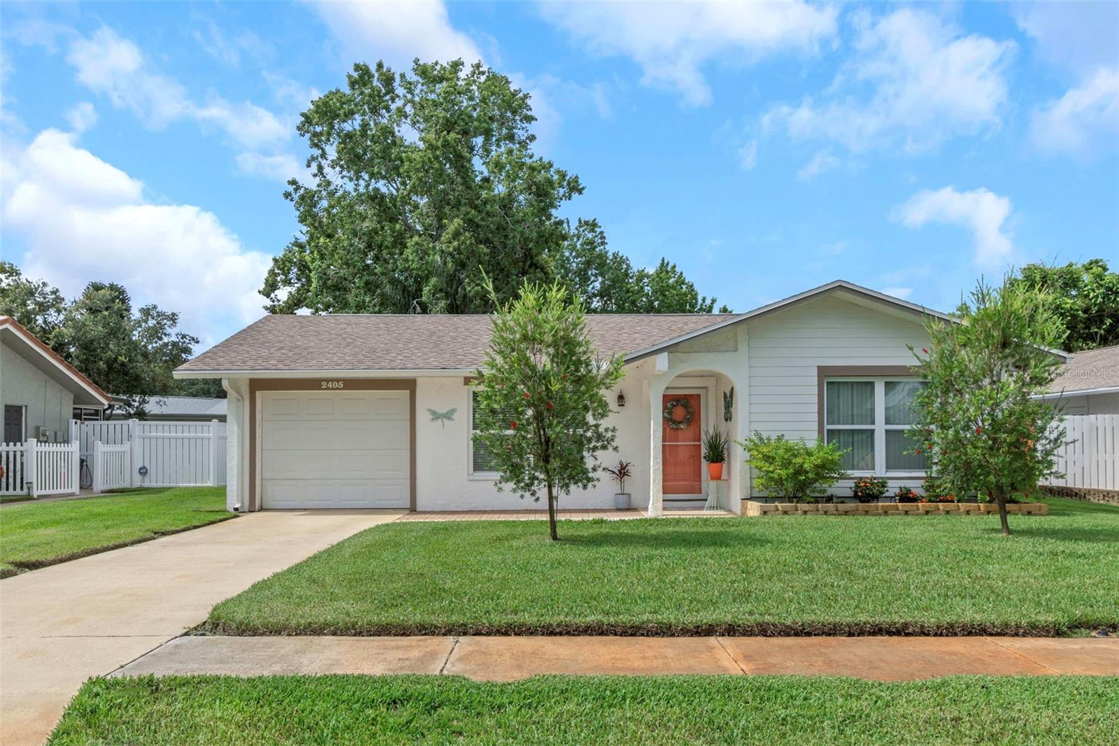 Lighthouse Dr, Palm Harbor, FL 34685