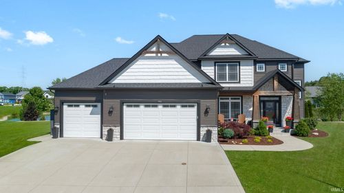 54611 Salem Farms Ct, Osceola, IN, 46561-8793 | Card Image