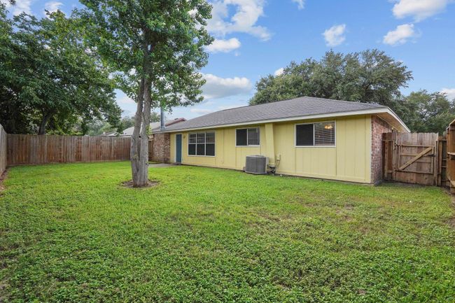 14138 Rosetta Dr, House other with 3 bedrooms, 2 bathrooms and 2 parking in Cypress TX | Image 34