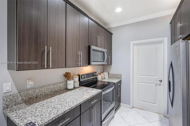 3944 Poinciana Ln, Townhouse with 3 bedrooms, 3 bathrooms and null parking in Hollywood FL | Image 18