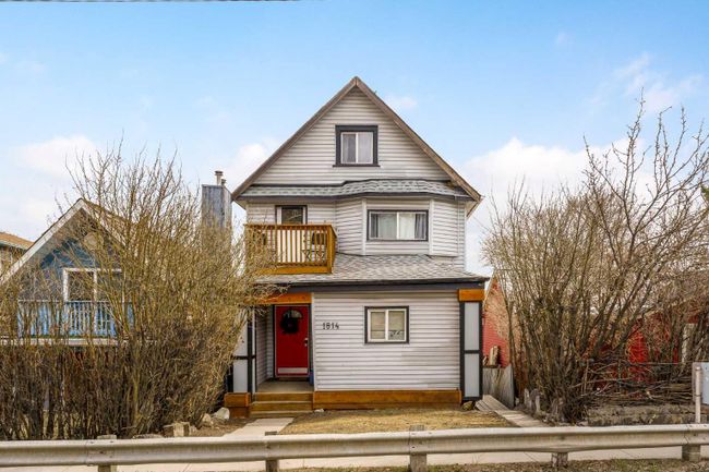 1814 8 Street Se, Home with 4 bedrooms, 3 bathrooms and 4 parking in Calgary AB | Image 1