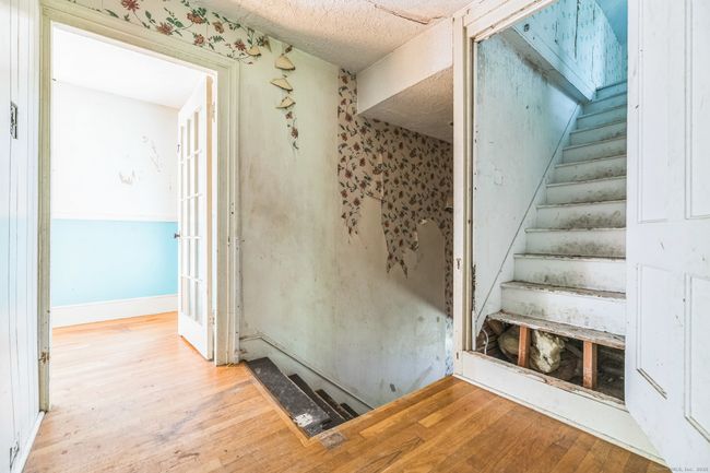 30 Mountain Ave, House other with 5 bedrooms, 2 bathrooms and 4 parking in Winsted CT | Image 14