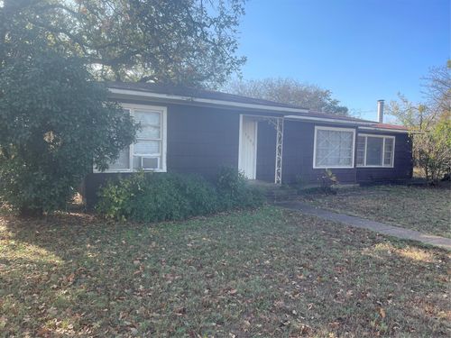 201 S Hillcrest Ave, Eastland, TX, 76448-2230 | Card Image