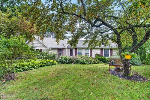 142 Sunnyside N, Queensbury, NY, 12804-7708 | Card Image