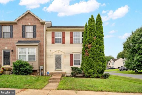 12 Quince Tree Dr, MARTINSBURG, WV, 25403-2187 | Card Image